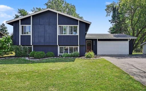 6804 Forestview Lane N, Maple Grove, MN 55369