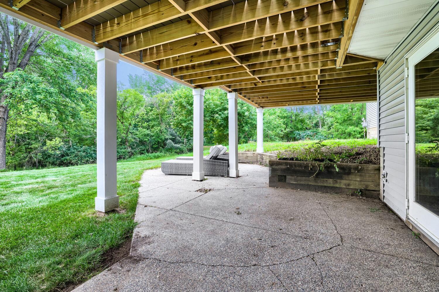 86 Backyard.jpg