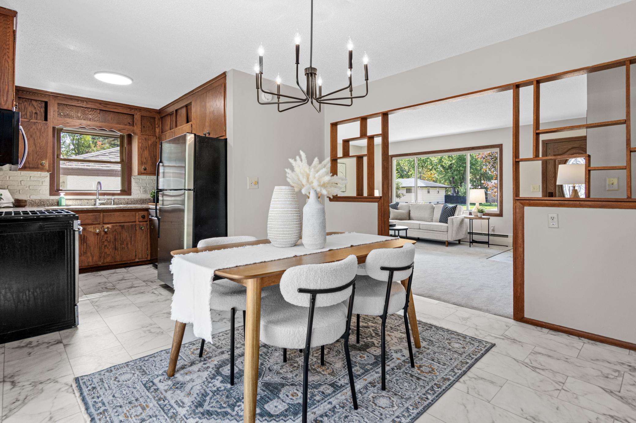 A bright dining area ready for everyday meals and gatherings.