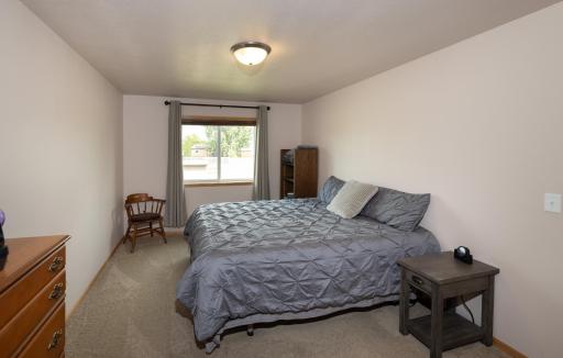 2524 31st Avenue S, Moorhead, MN 56560