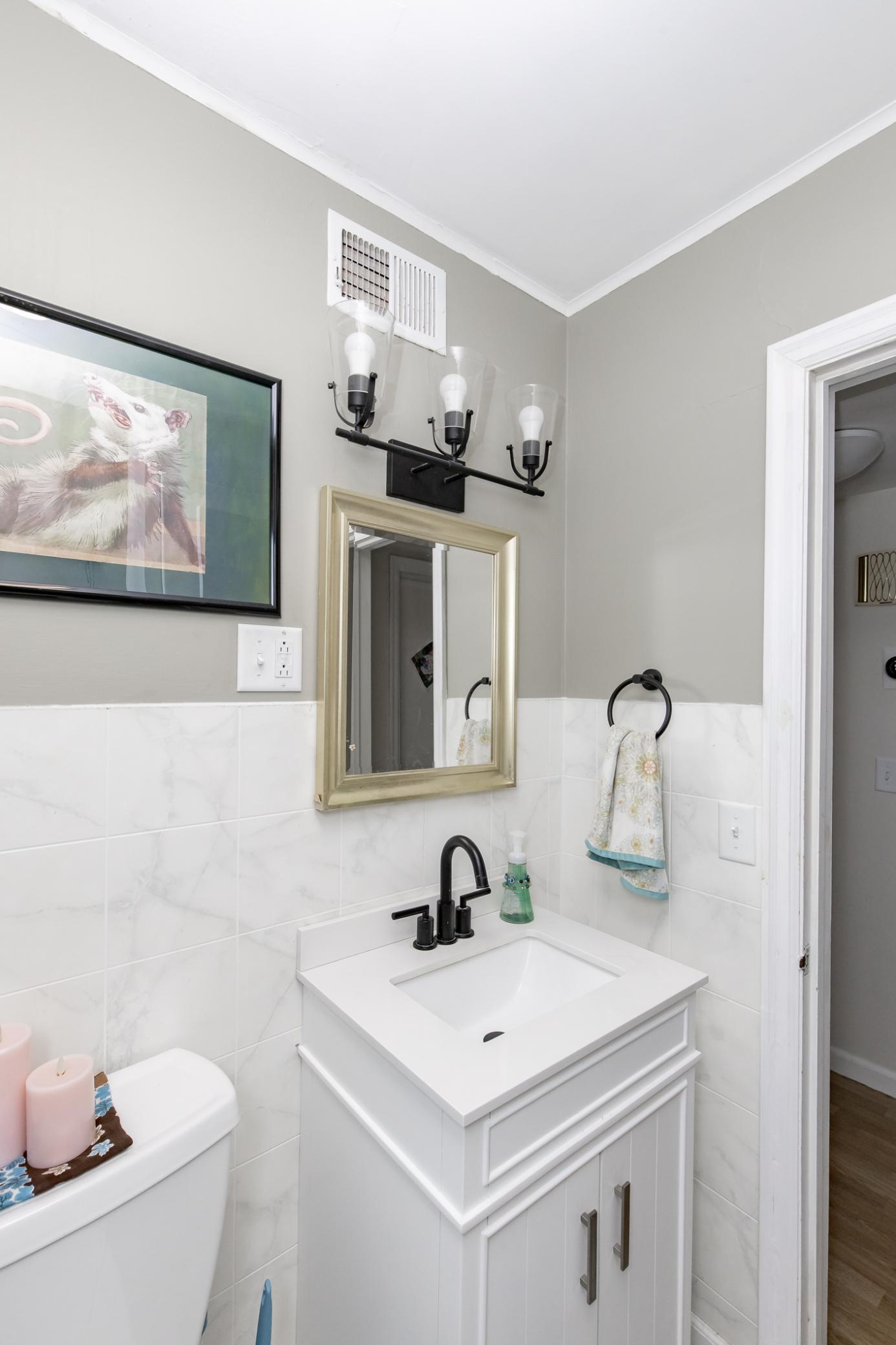 1601 Bathroom