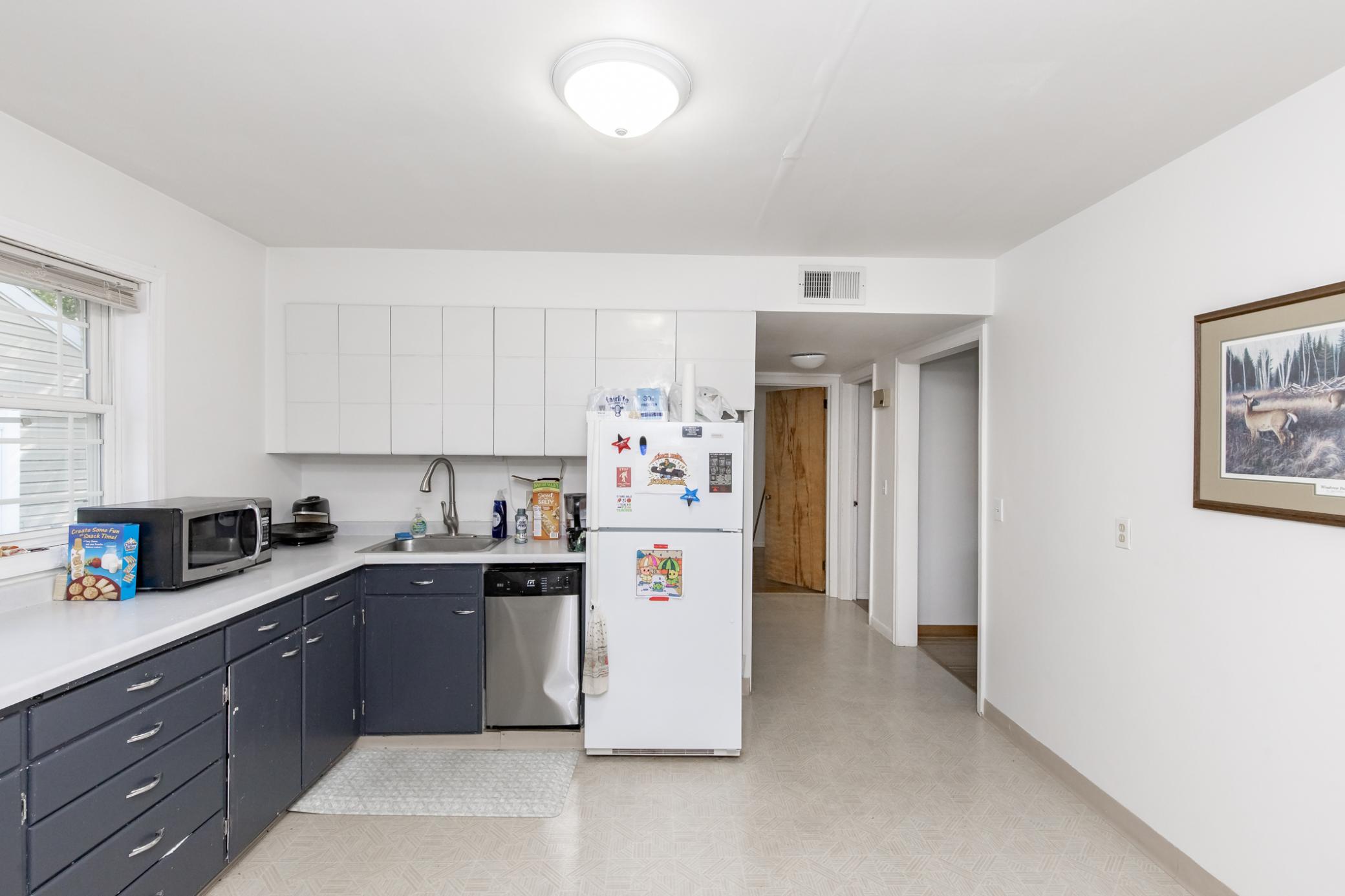 1603 Kitchen
