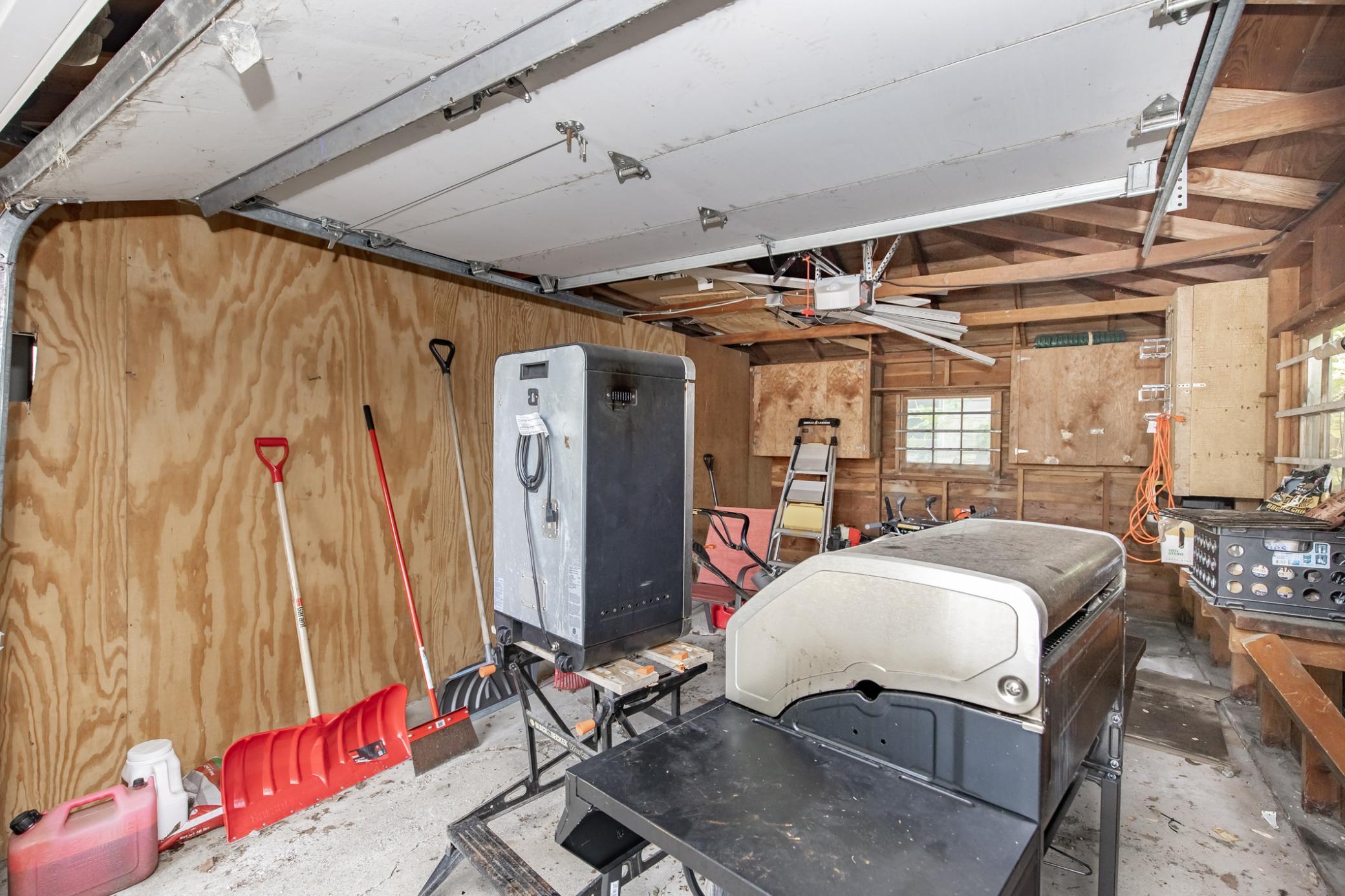 Garage 1