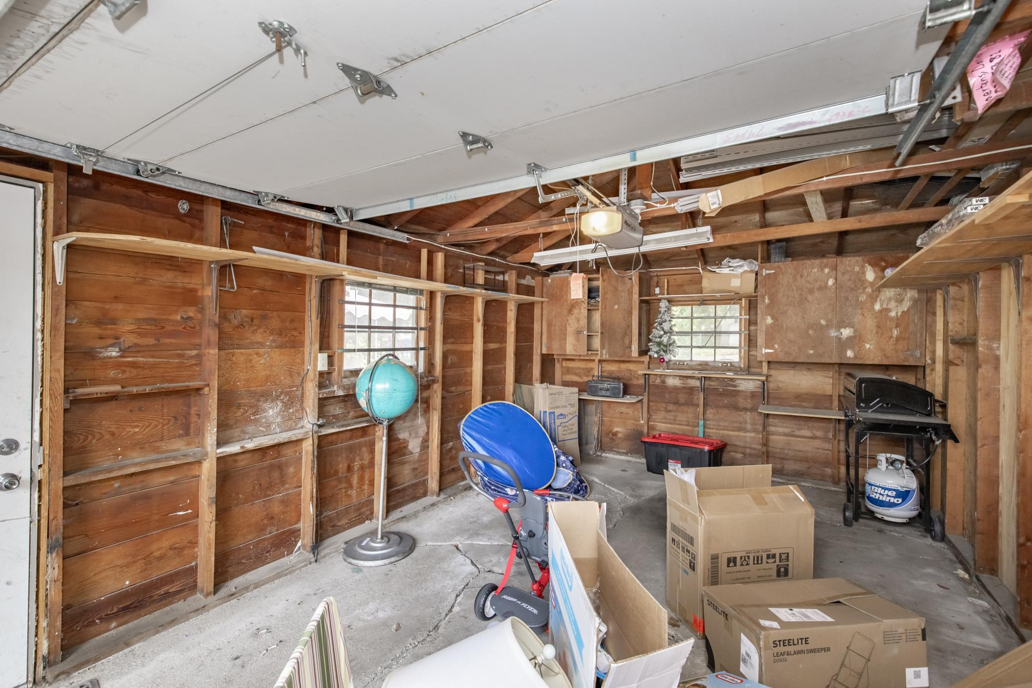 Garage 2