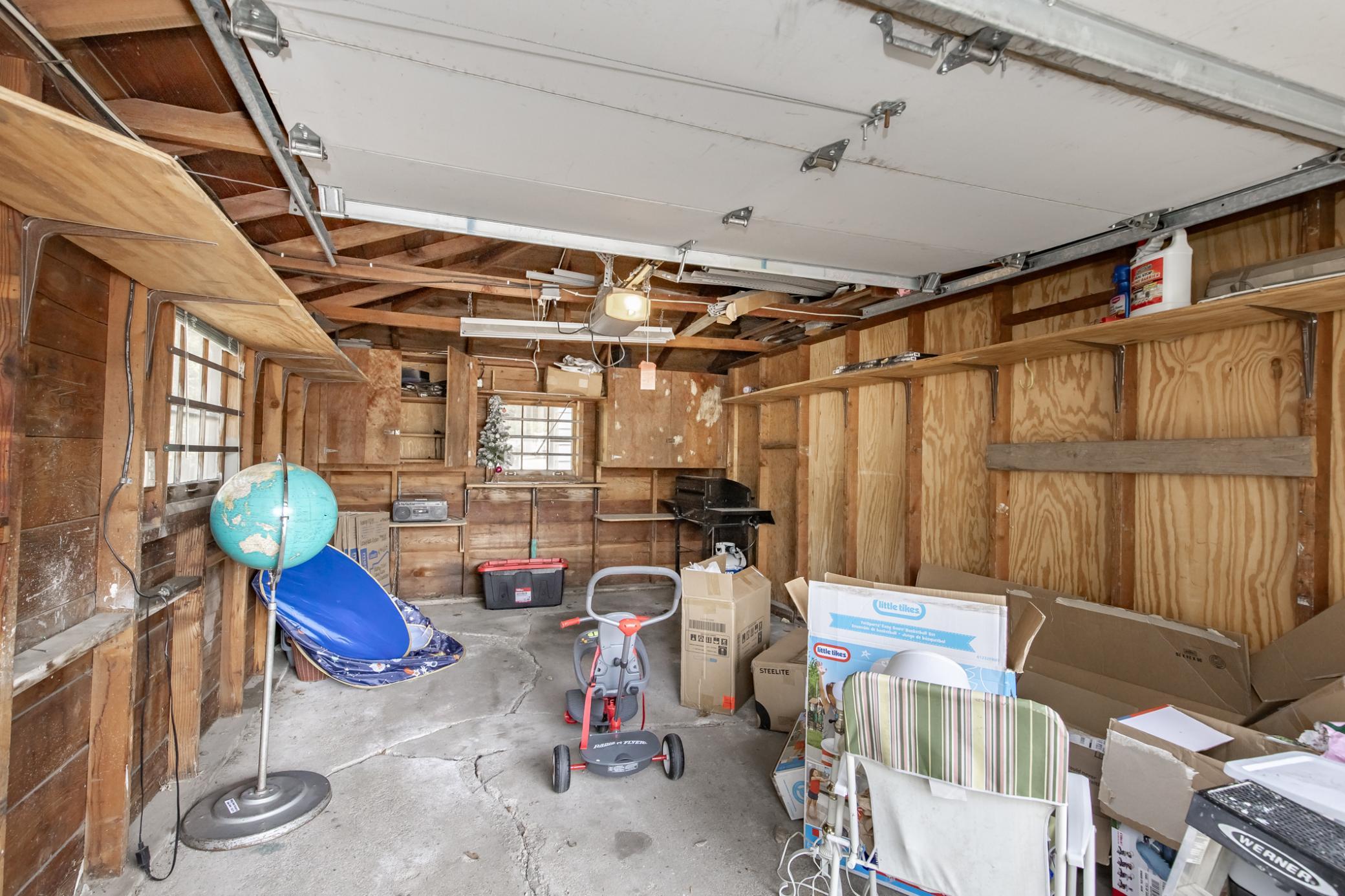 Garage 2