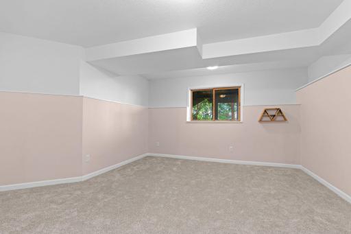 39-web-or-mls-1361 Foxtail Glen-39.jpg