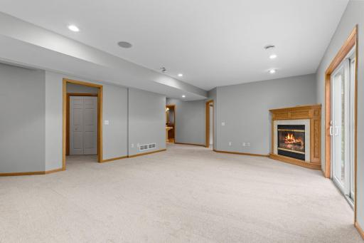 42-web-or-mls-1361 Foxtail Glen-42.jpg