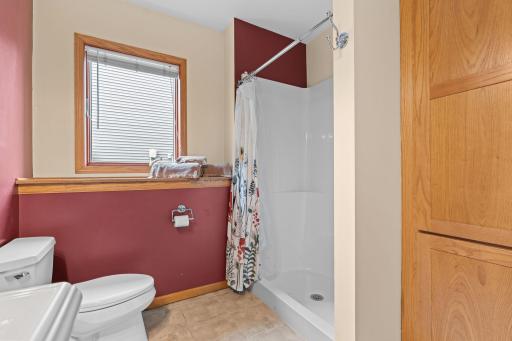 47-web-or-mls-1361 Foxtail Glen-47.jpg