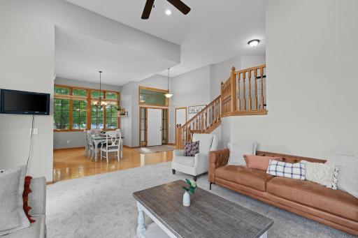 25-web-or-mls-1361 Foxtail Glen-25.jpg