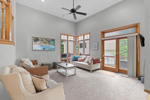 21-web-or-mls-1361 Foxtail Glen-21.jpg