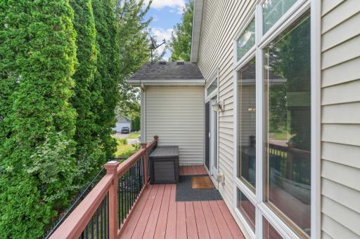 5-web-or-mls-1361 Foxtail Glen-5.jpg