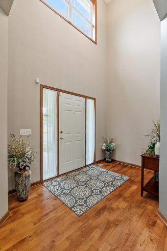 15-web-or-mls-950 Drew Dr-15.jpg