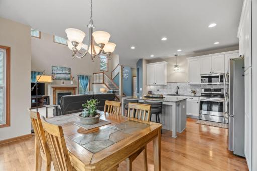 26-web-or-mls-950 Drew Dr-26.jpg