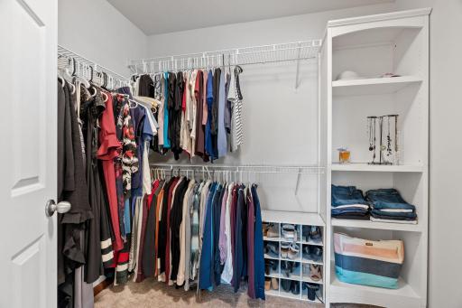 44-web-or-mls-950 Drew Dr-44.jpg