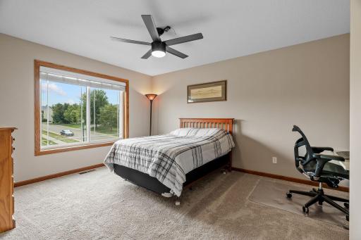 32-web-or-mls-950 Drew Dr-32.jpg