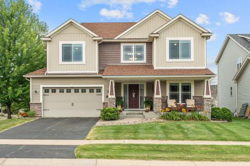Photo for 950 Drew Drive, Woodbury, MN 55129 - listing #7115287 950 Drew Drive, Woodbury, MN 55129