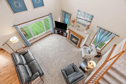 31-web-or-mls-950 Drew Dr-31.jpg