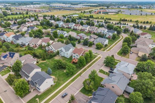 13-web-or-mls-950 Drew Dr-13.jpg