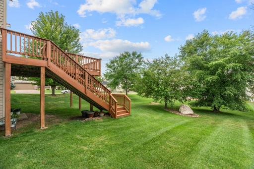 3-web-or-mls-950 Drew Dr-3.jpg