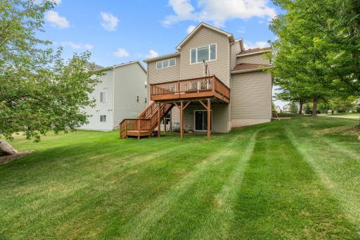 4-web-or-mls-950 Drew Dr-4.jpg