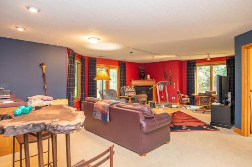 9311 Harpers Court NE, Minneapolis, MN 55449