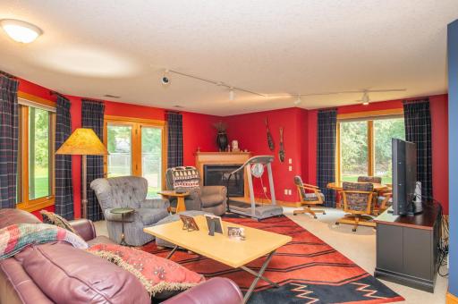 9311 Harpers Court NE, Minneapolis, MN 55449