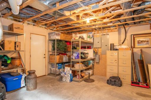 9311 Harpers Court NE, Minneapolis, MN 55449