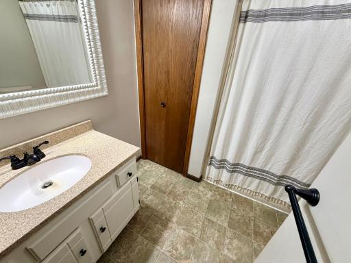 4131 75th Street NW, Pennock, MN 56279