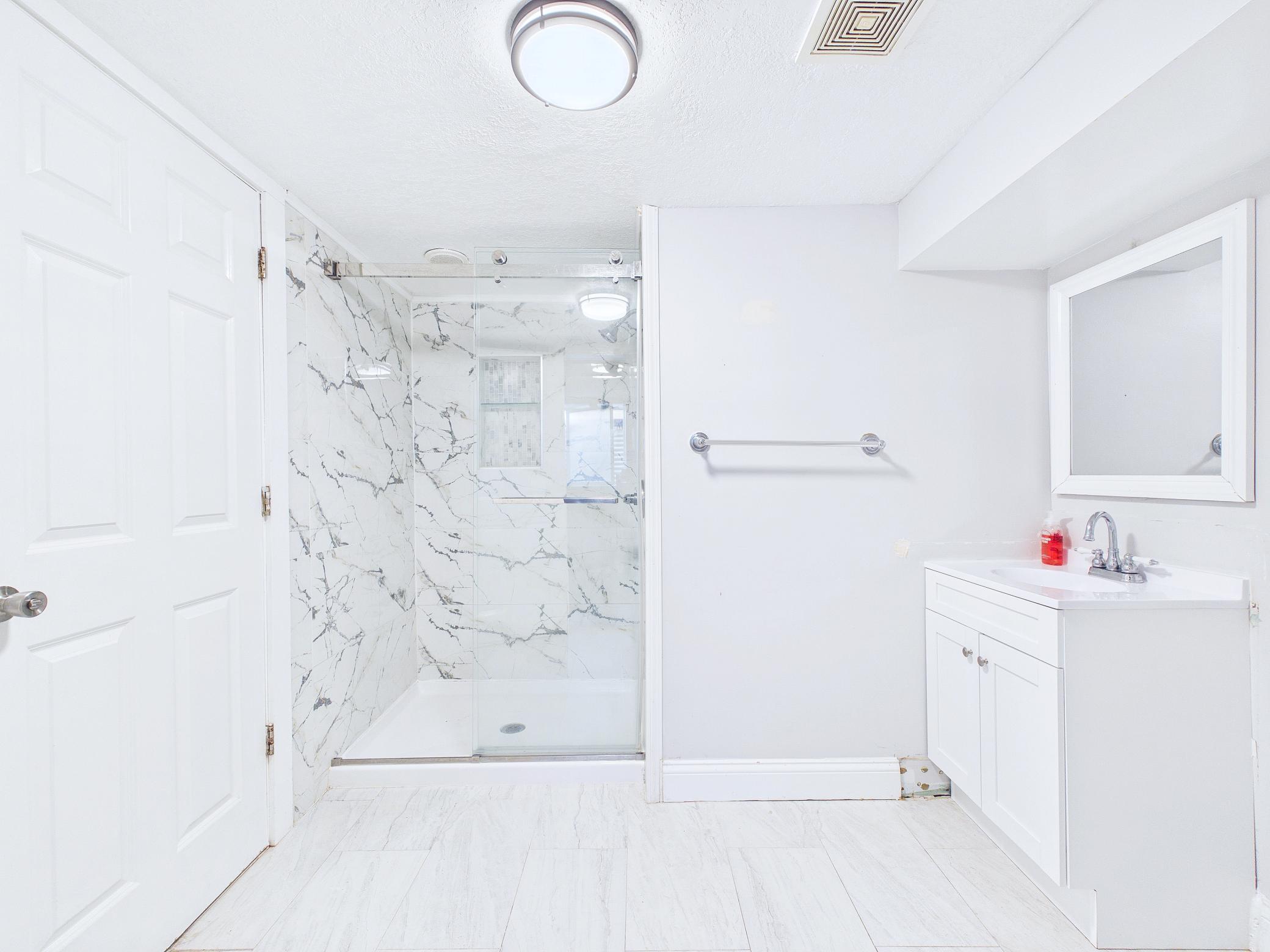 CAM06294G6-PR0047-STILL057.jpg