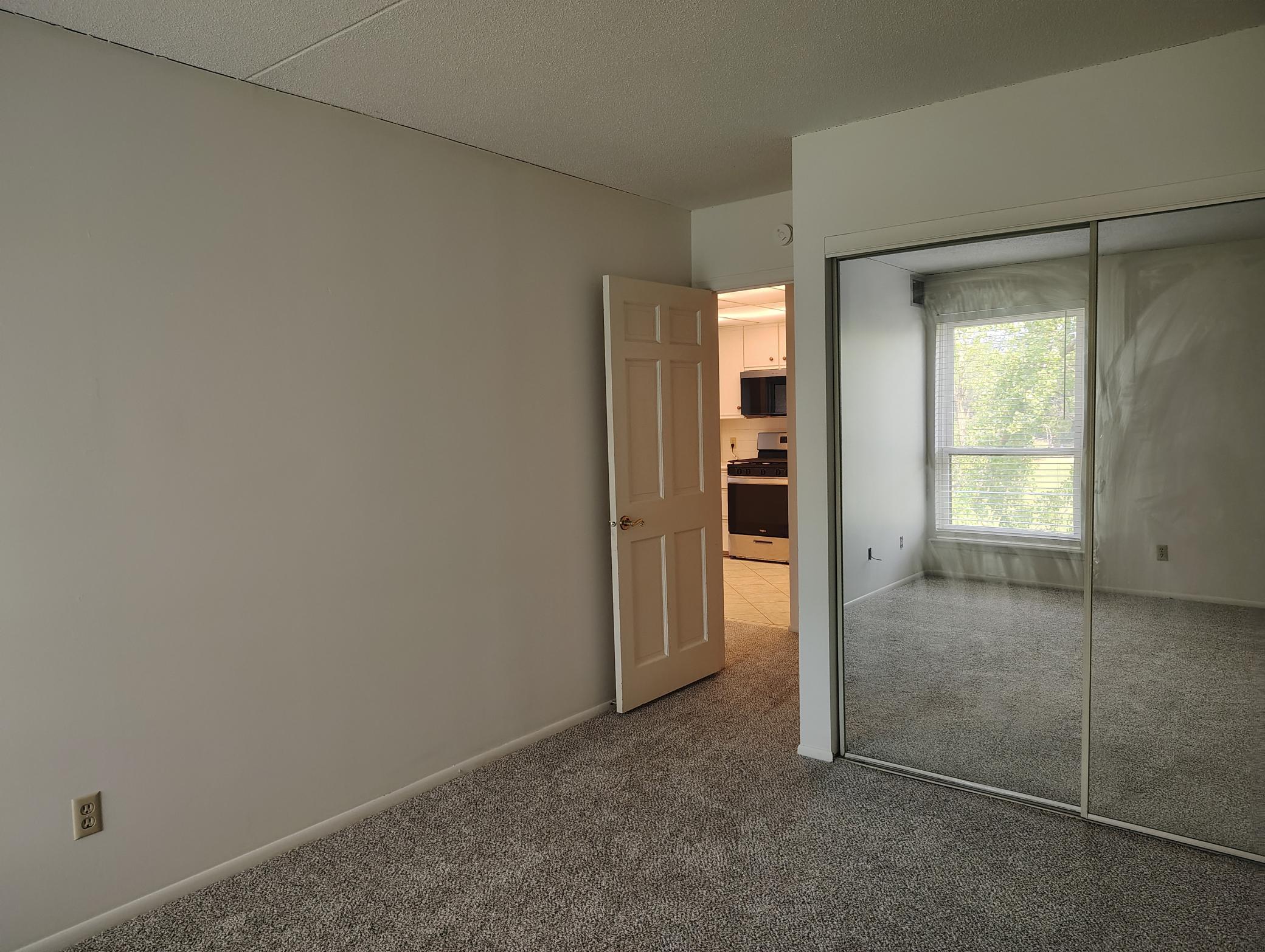 Bed room 1.jpg