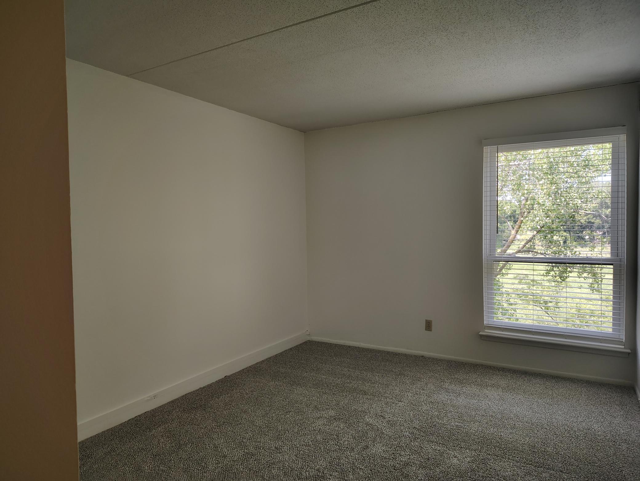 Bed Room.jpg