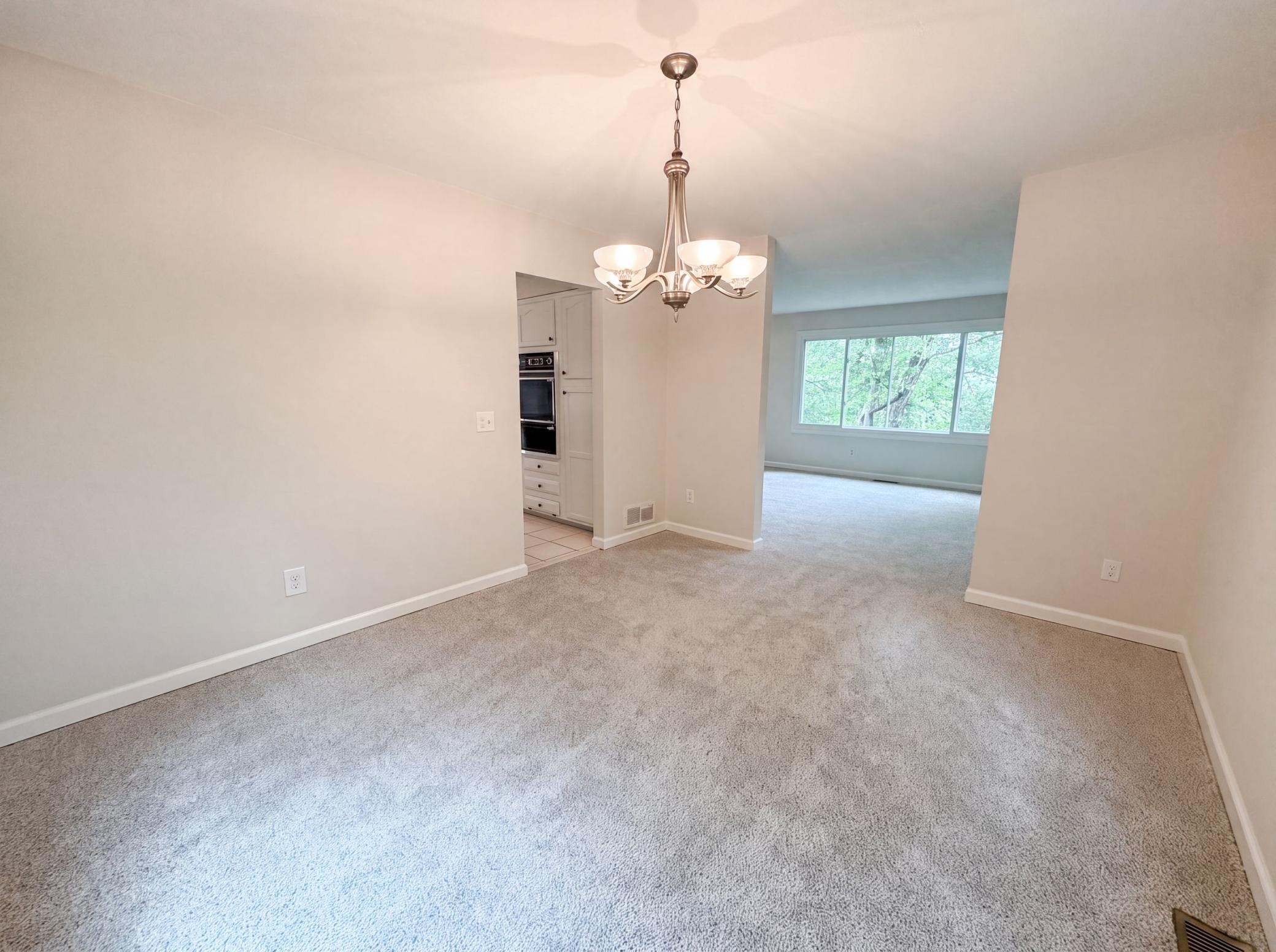 listing_11.jpg