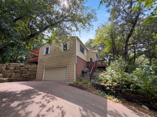 Photo for 2509 Oakwood Drive, Burnsville, MN 55306 - listing #7115345 2509 Oakwood Drive, Burnsville, MN 55306
