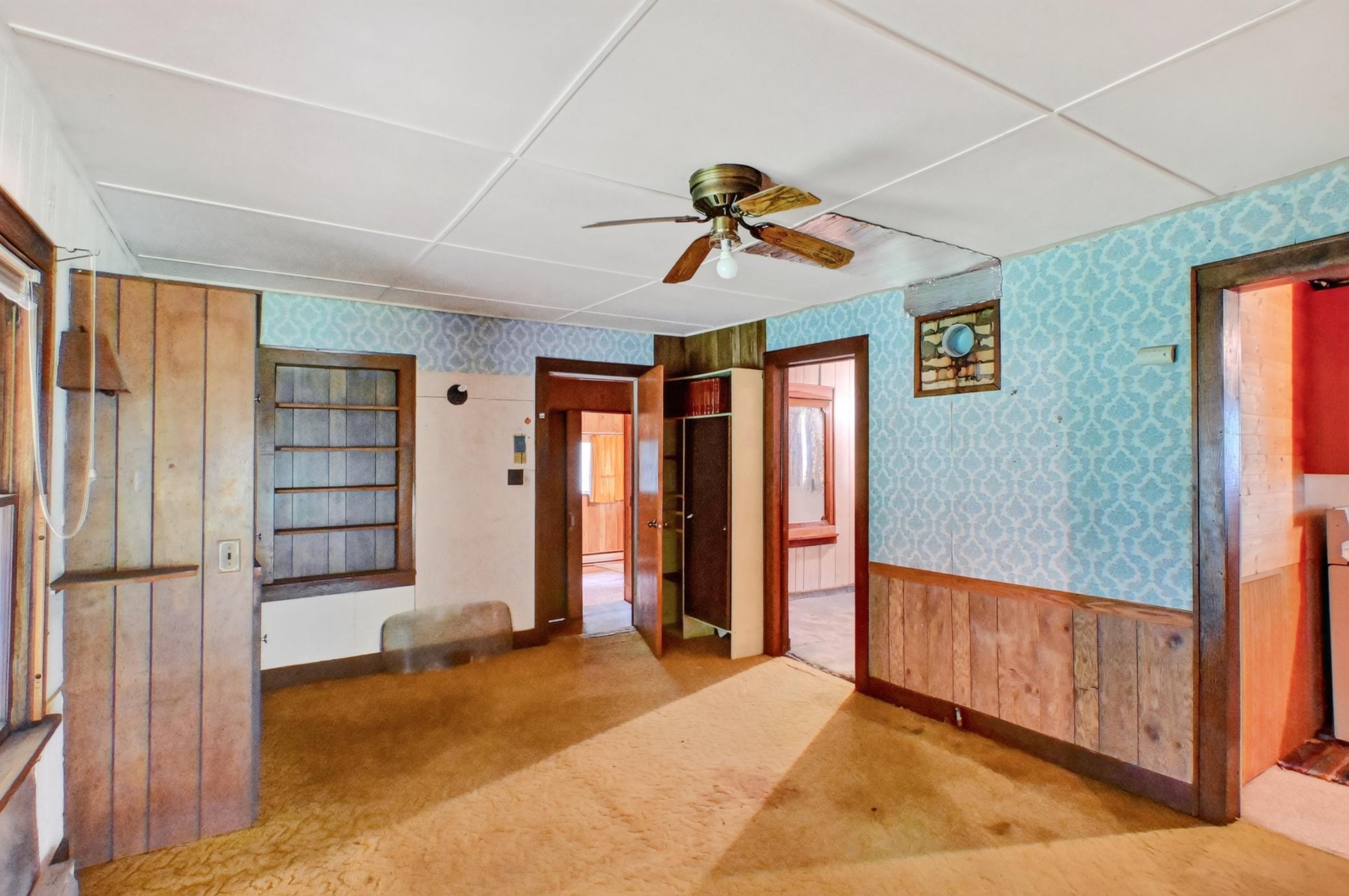 Living Room1.jpg