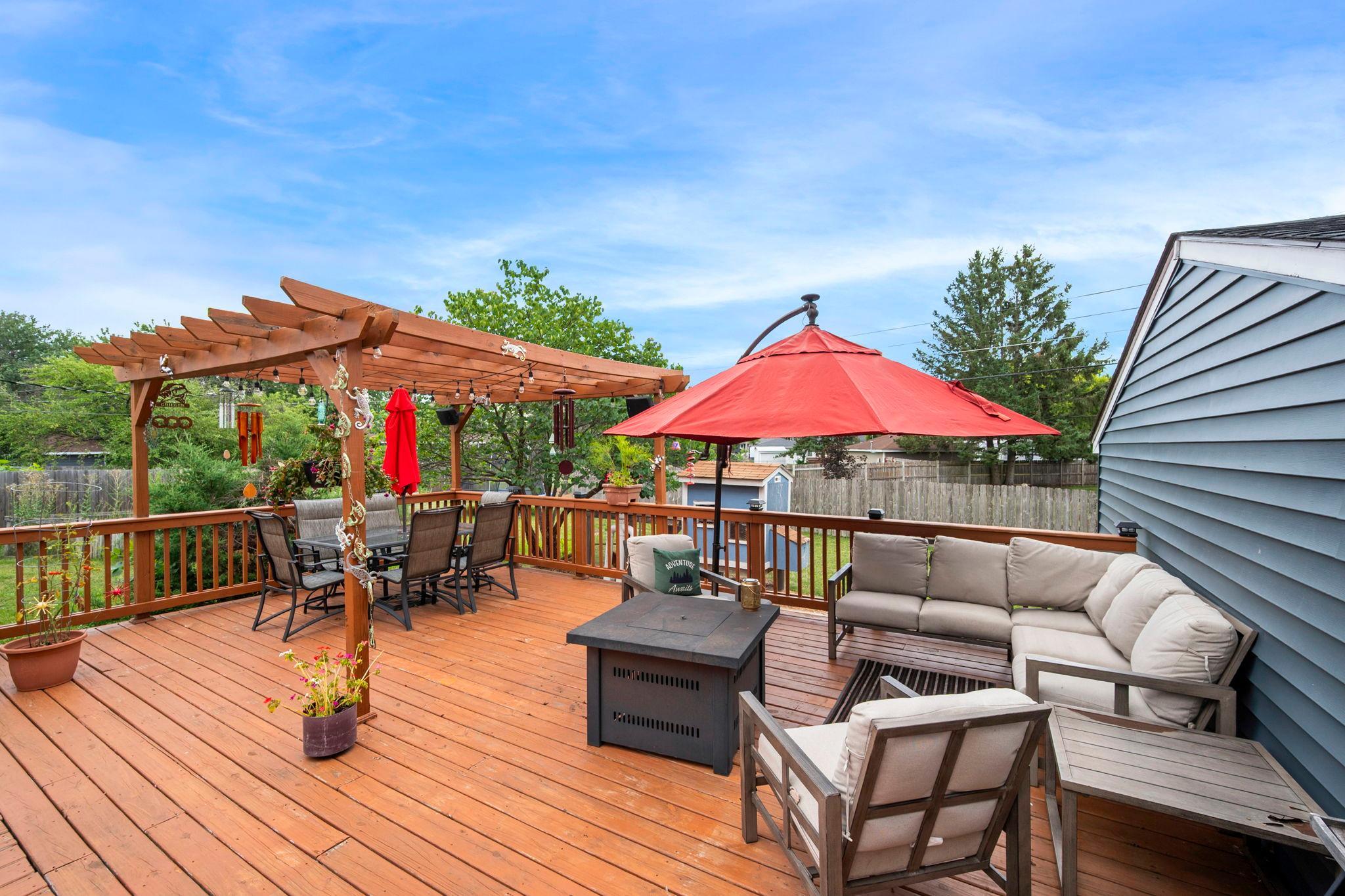 56-web-or-mls-6620 167th St W-359.jpg