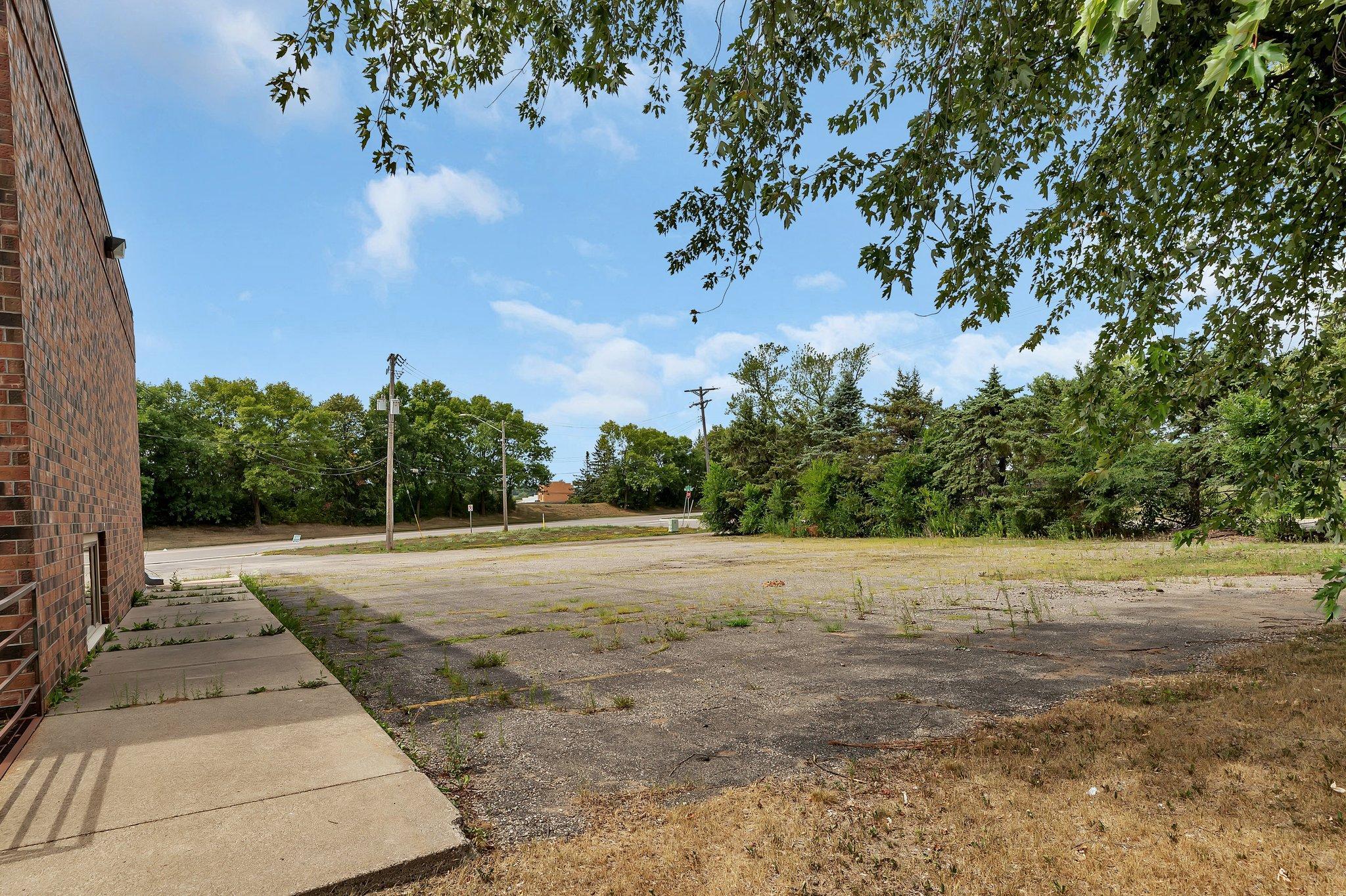 Parking lot