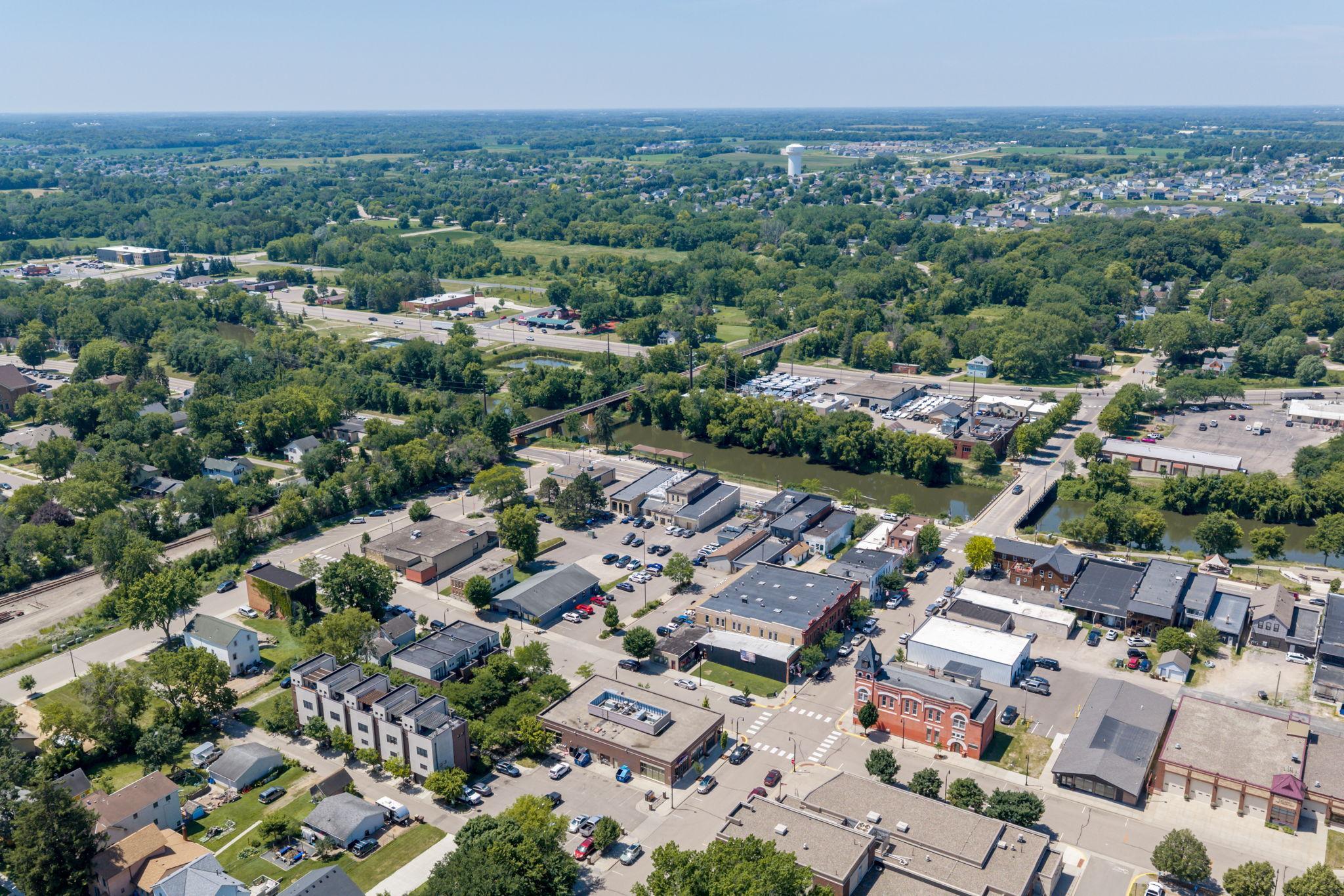 35-web-or-mls-120-river-st-n.jpg