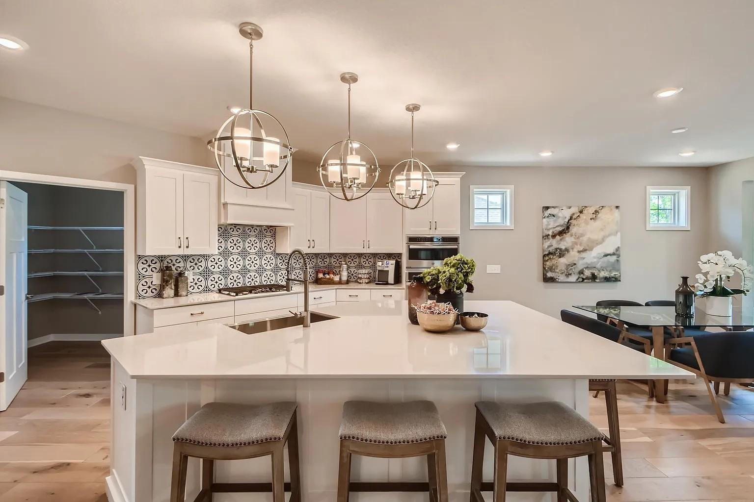 kitchen .jpg