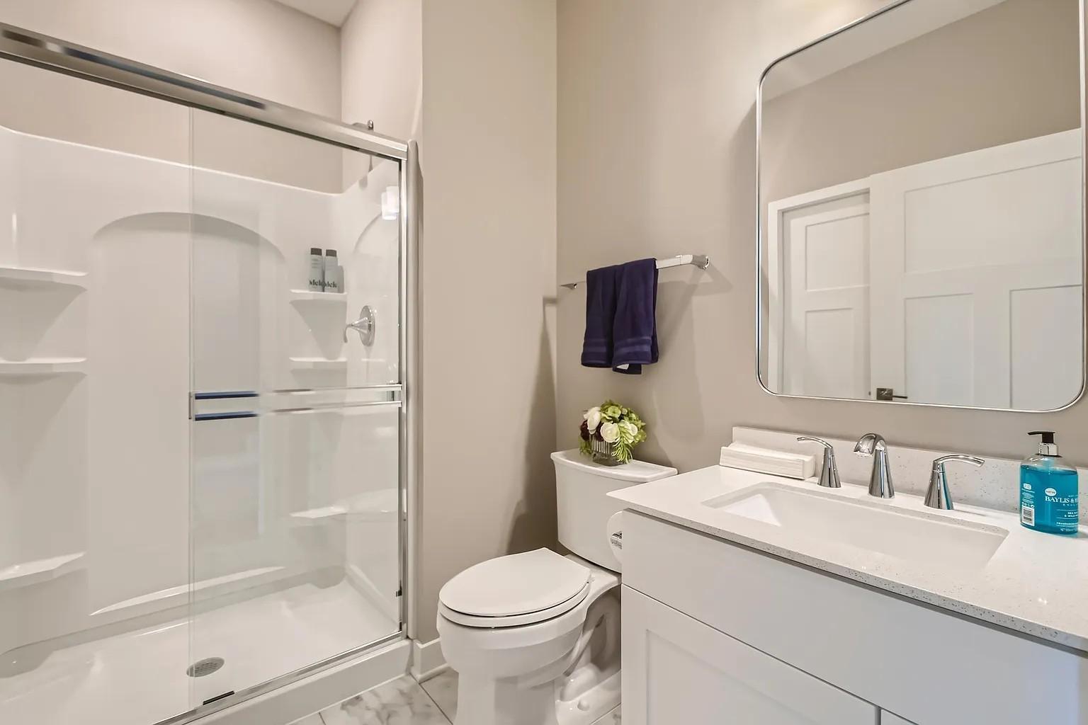 main bathroom.jpg