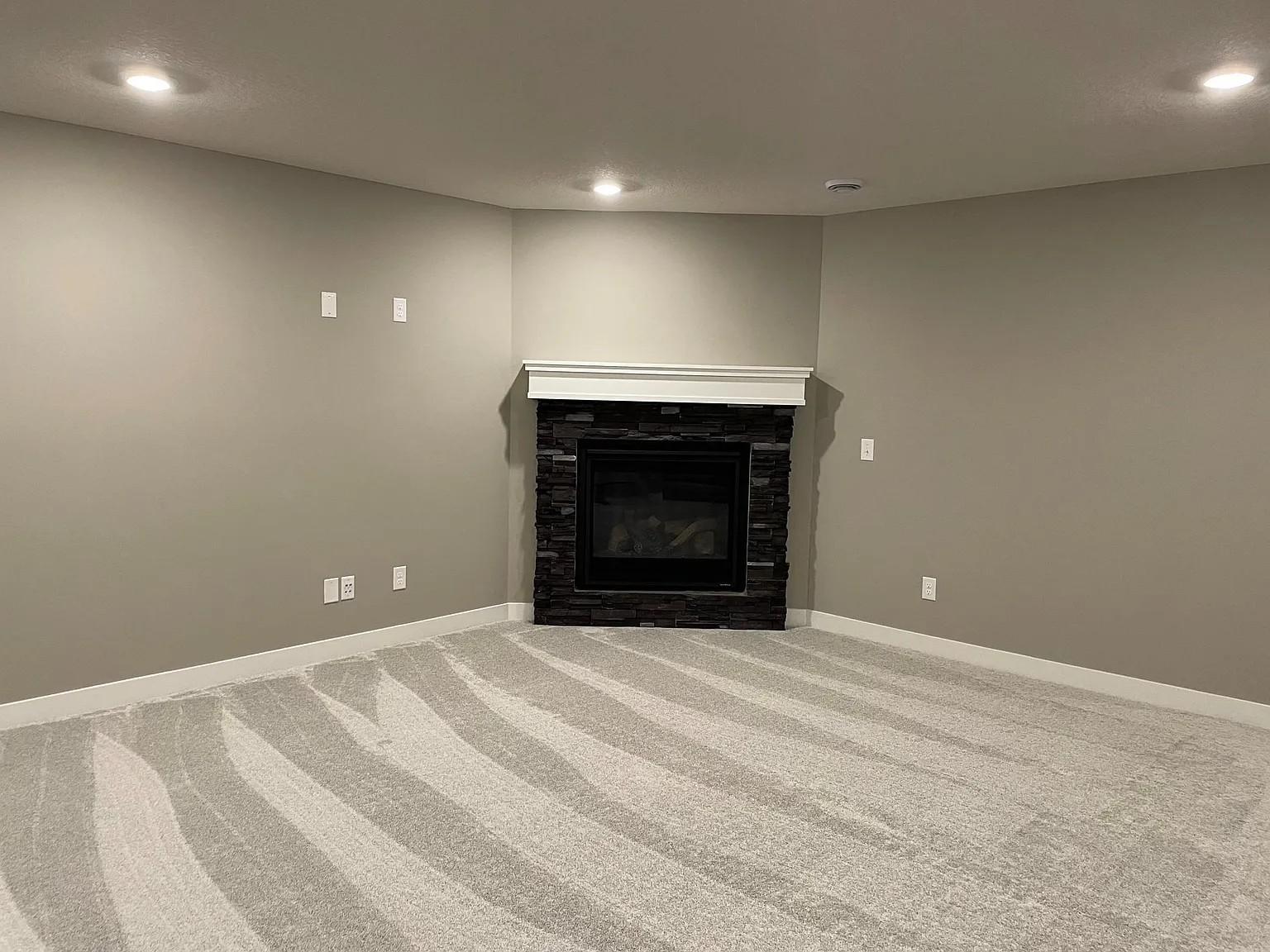 recreation room 2.jpg
