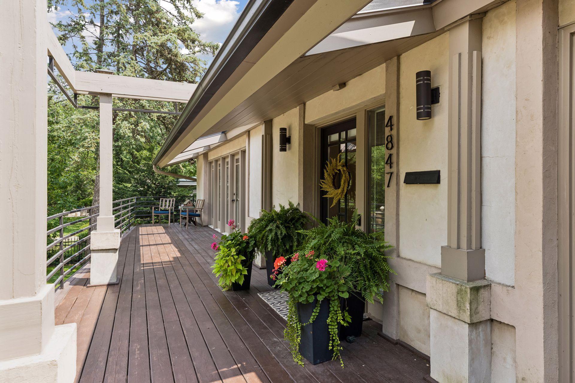 Front deck w/ views looking towards Lake Harriet and the Minneapolis skyline