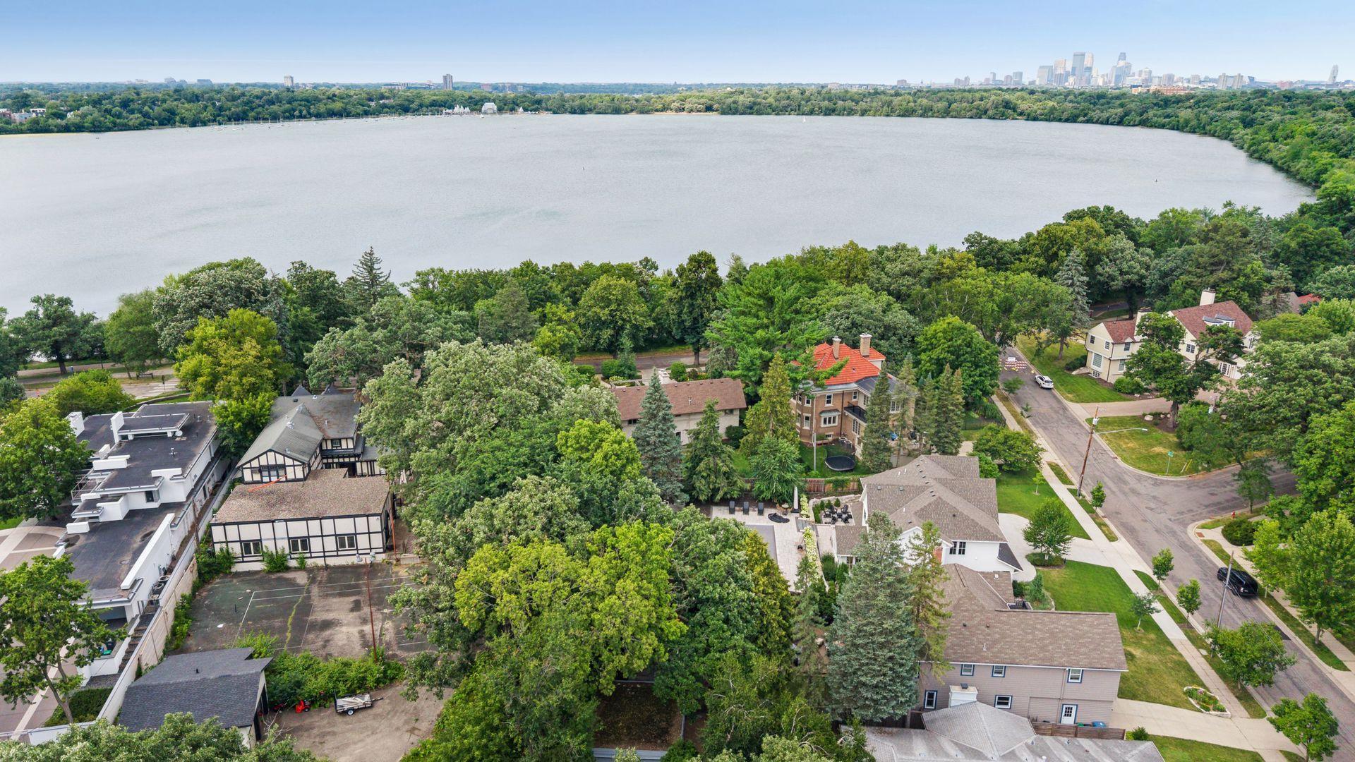 4847 E Lake Harriet Pkwy