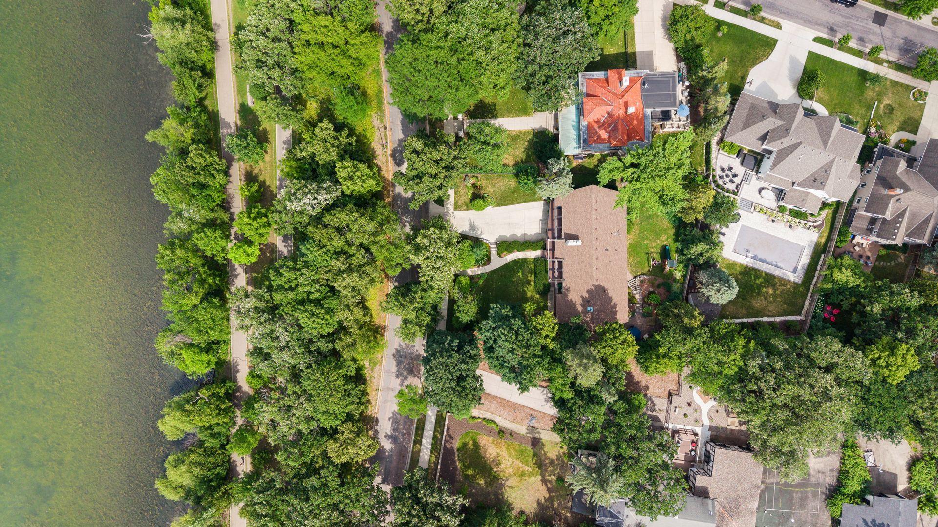 4847 E Lake Harriet Pkwy