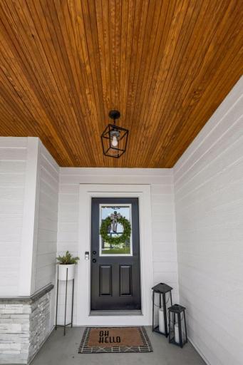 Exterior Front Entry