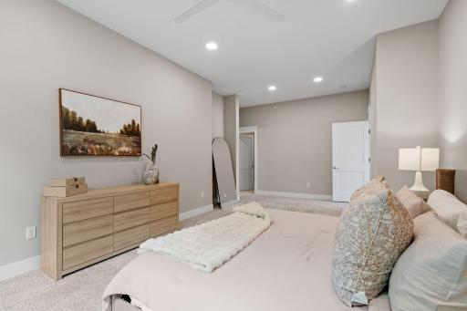 5754 Shady Oak Road S, 1, Minnetonka, MN 55343