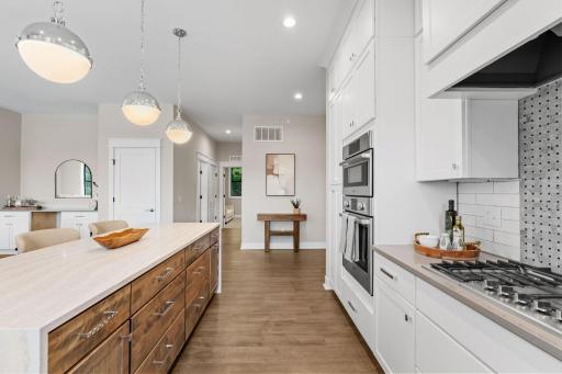 5754 Shady Oak Road S, 1, Minnetonka, MN 55343