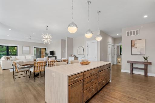 5754 Shady Oak Road S, 1, Minnetonka, MN 55343