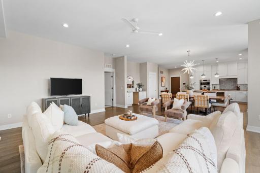 5754 Shady Oak Road S, 1, Minnetonka, MN 55343