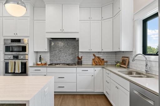 5754 Shady Oak Road S, 1, Minnetonka, MN 55343