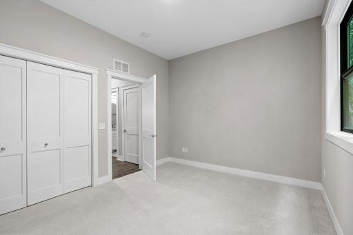 40-web-or-mls-5754 Shady Oak Rd 2 40.jpg